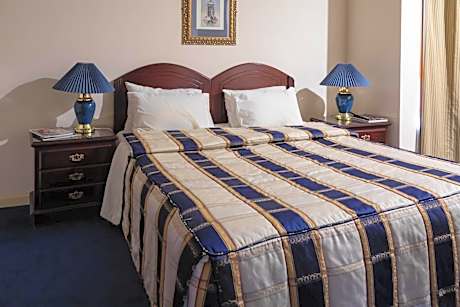 Two-Bedroom Suite