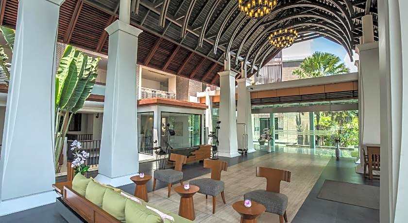 Summit Windmill Golf Residence