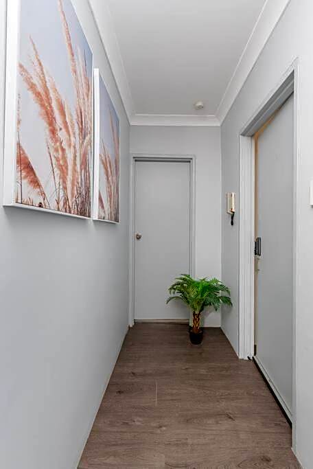 Cozy Double Room - Central Spot - Shared Bathroom