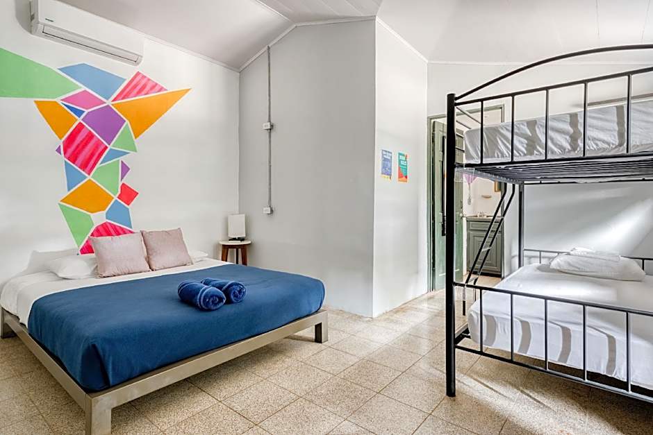 Slumber Party Tamarindo