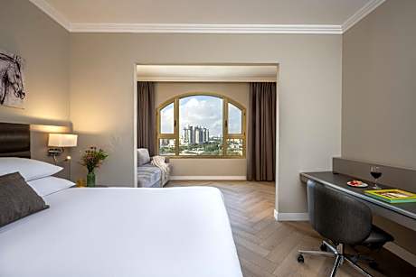 Executive Junior Suite