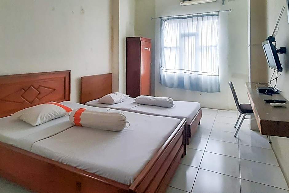 RedDoorz Syariah At Penginapan Sederhana Palembang