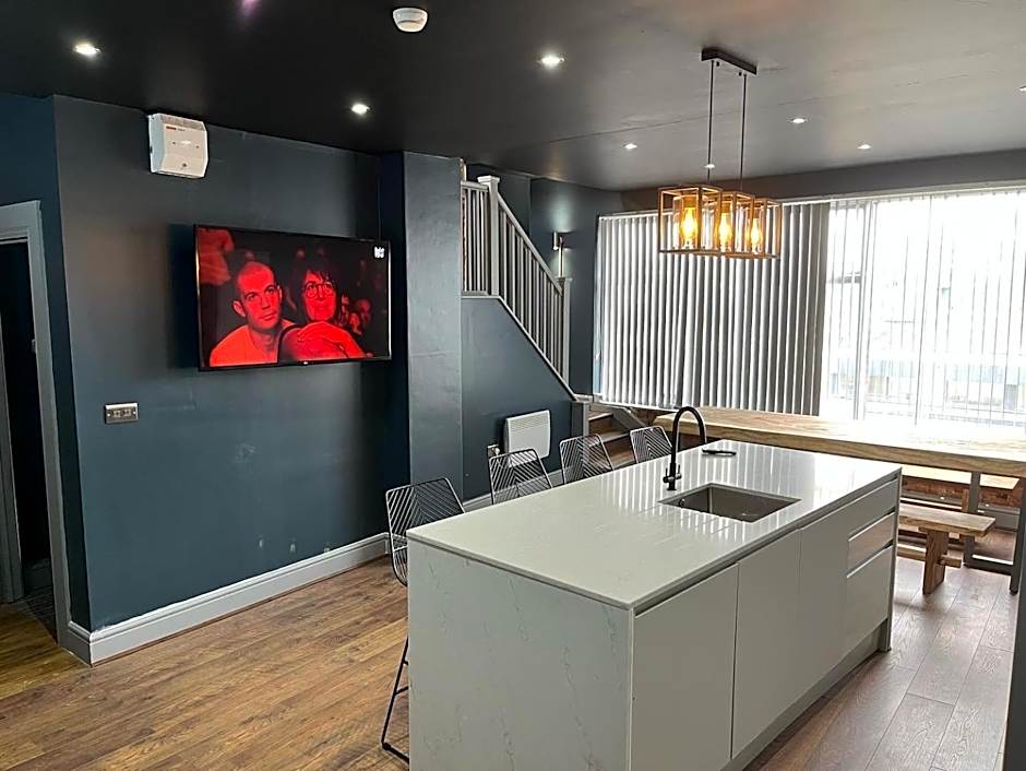 Swan Street Townhouse Hot Tub & Roof Terrace