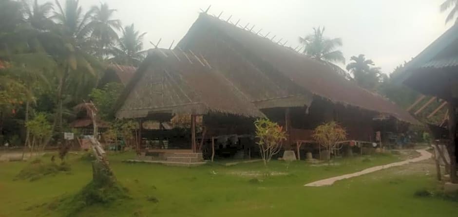 Mentawai Ebay Playground Surfcamp