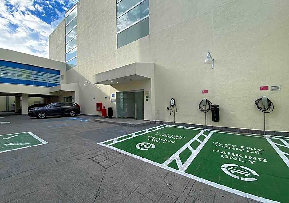 Hotel MX forum buenavista CDMX, Trademark by Wyndham