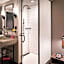Moxy by Marriott Chicago Downtown