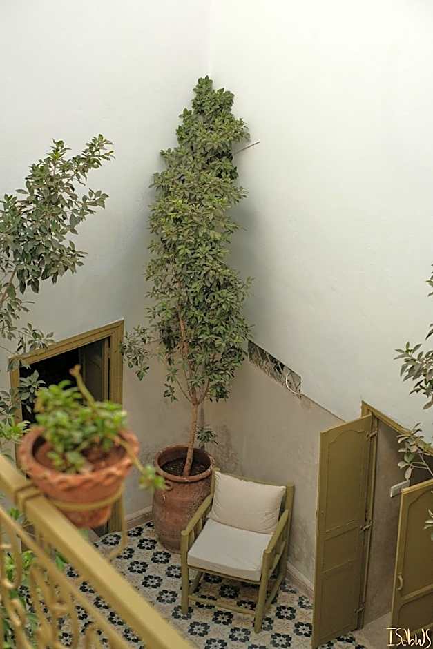 Riad Yu Yu