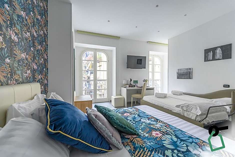 Hotiday Room Collection - Napoli Sant'Arcangelo