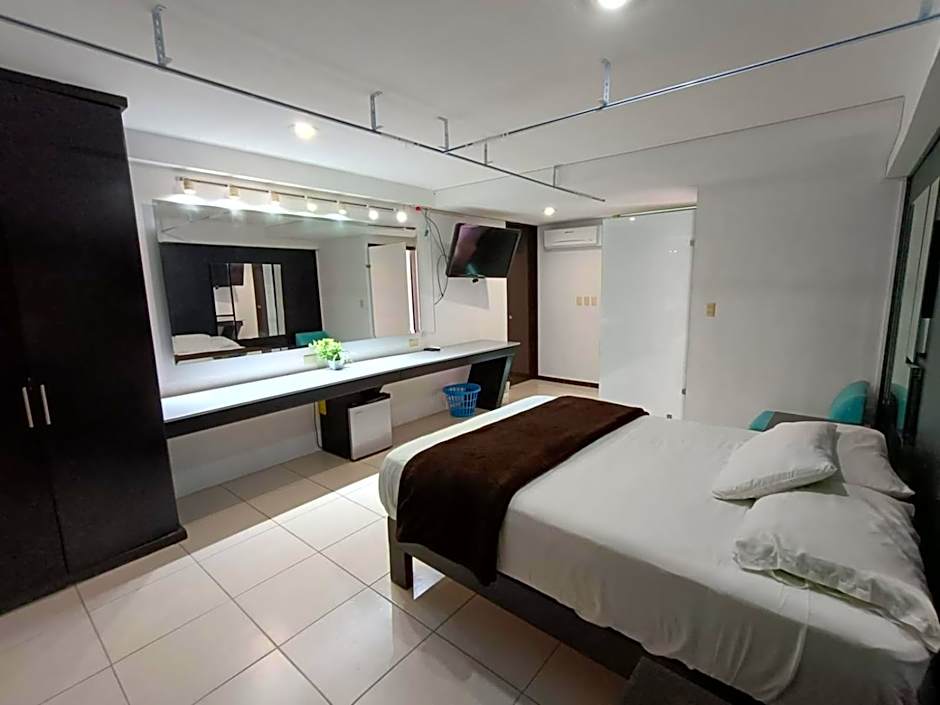 Giakor Suites - Gran Jardín