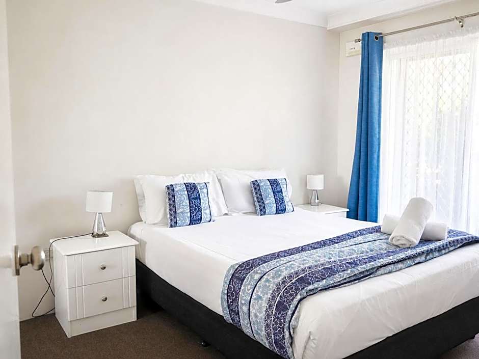 Pelican Cove Waterfront Apartments