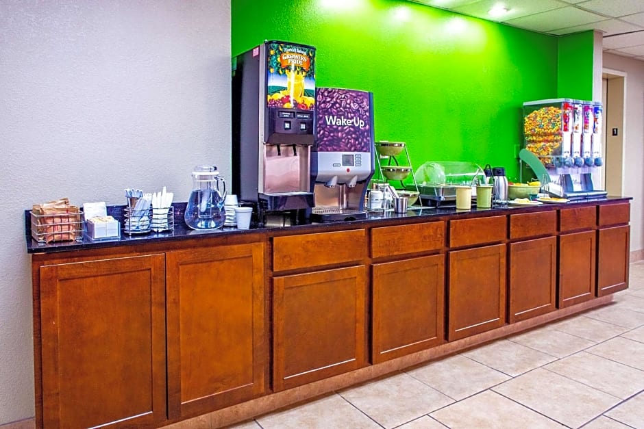 Quality Inn Moore - Oklahoma City