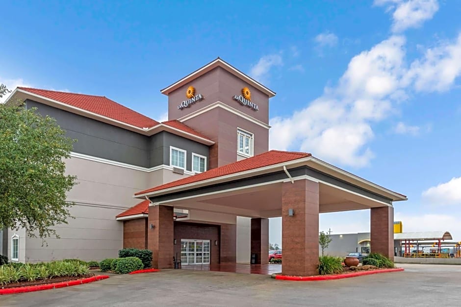 La Quinta Inn & Suites by Wyndham Orange