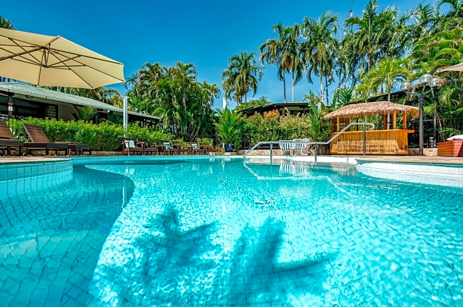 Palms City Resort