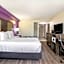 La Quinta Inn by Wyndham West Long Branch/NJ Shore Area