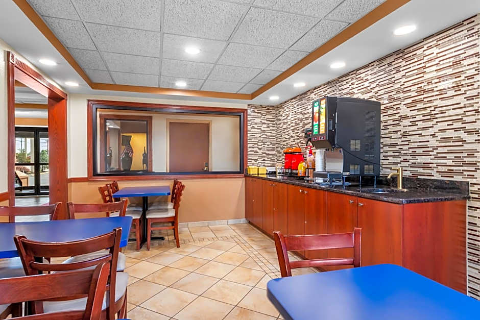 Econo Lodge Woodbridge