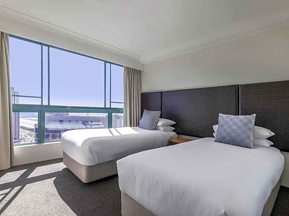 Mantra Crown Towers Surfers Paradise