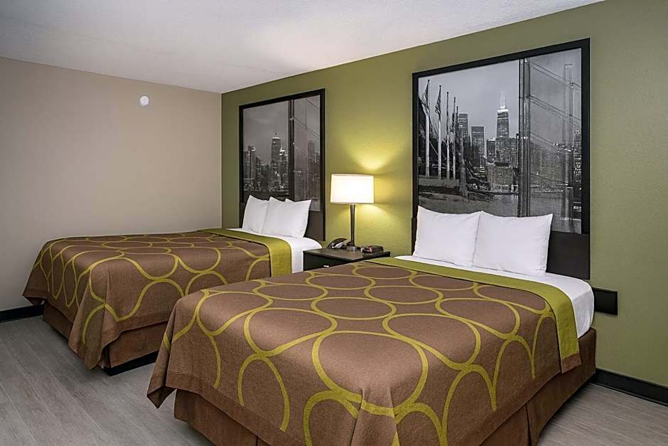 Super 8 by Wyndham Indianapolis South