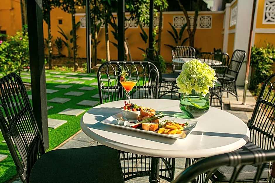 La Charm Hoi An Hotel & Spa