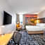 Clarion Pointe