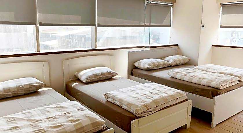 Ahiruyah Guest House