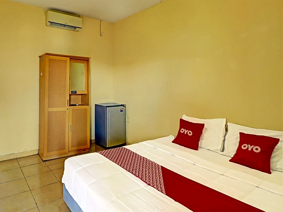 OYO 91628 Glogor Guest House