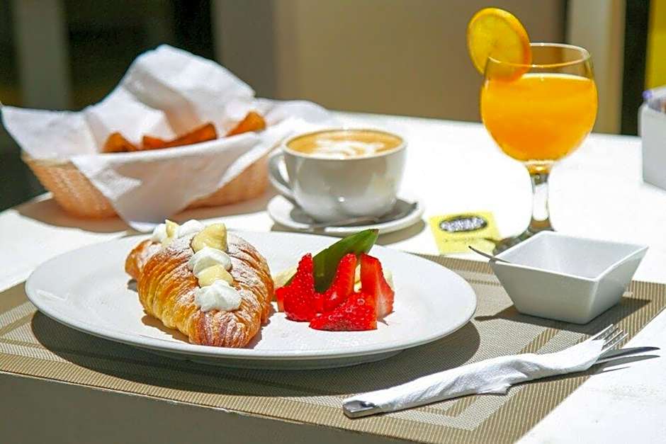 Alma y Mar Hotel & Suites by BFH