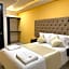 OYO Hotel Familiar Tollan