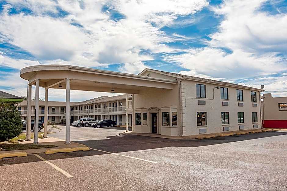 Motel 6-Texarkana, AR