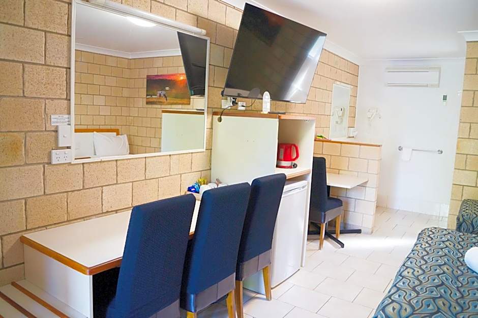 Jacaranda Country Motel