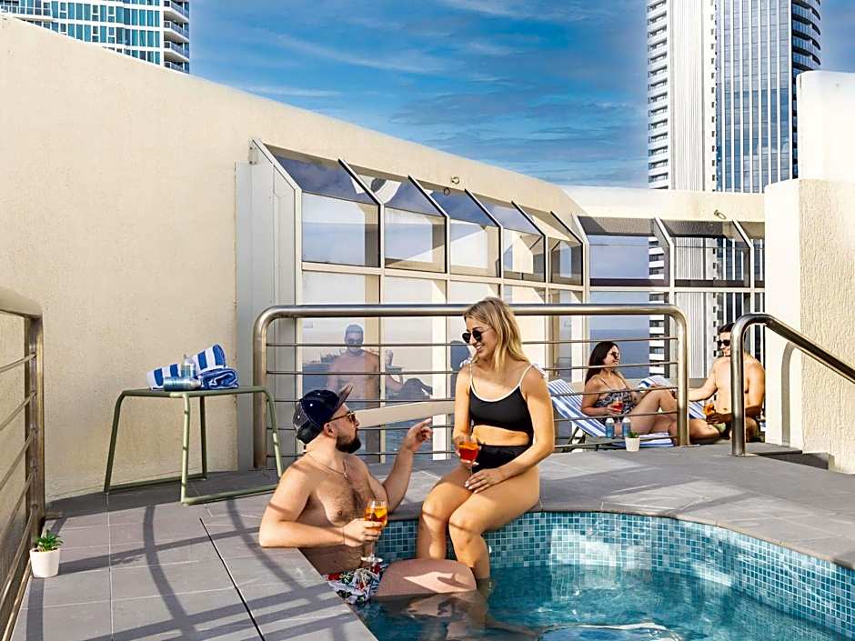 Novotel Surfers Paradise