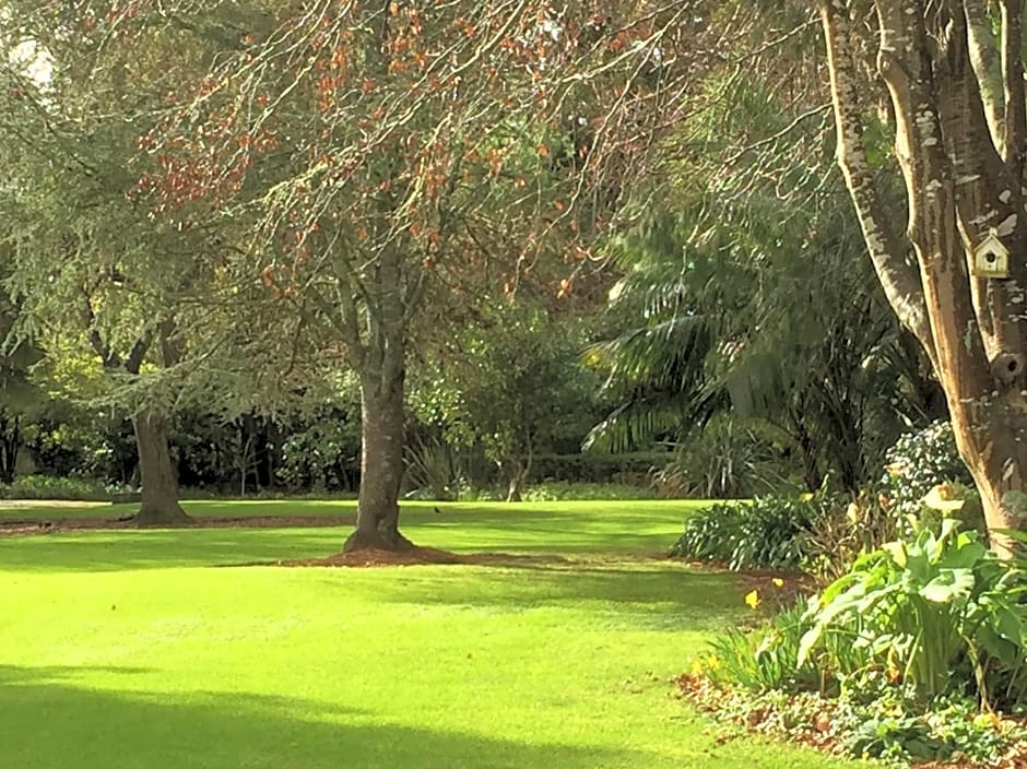 Columbus Suite at 144 on Jones