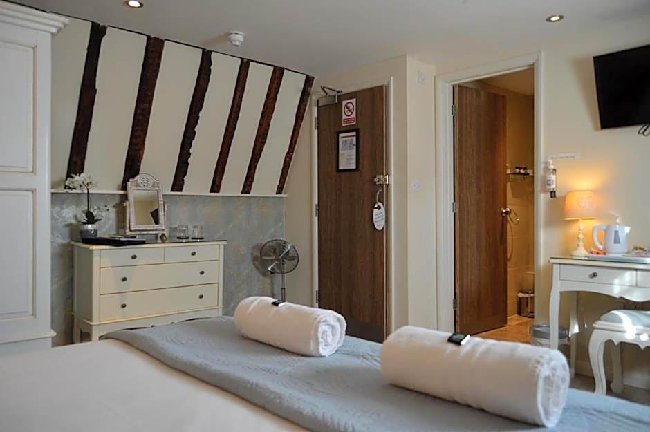 Le Bouchon Brasserie & Hotel