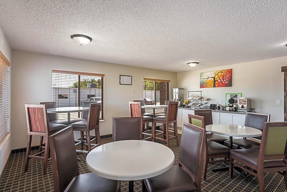 Rodeway Inn Cedar Rapids