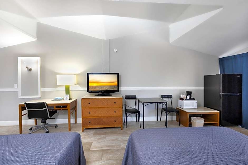 Warm Mineral Springs Motel