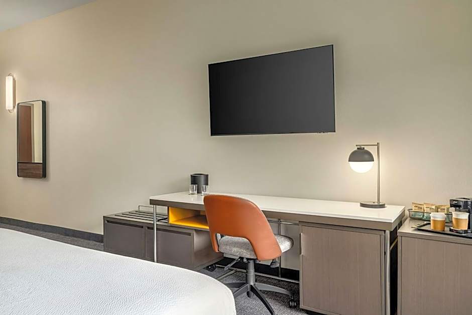 Courtyard by Marriott Fargo Moorhead, MN