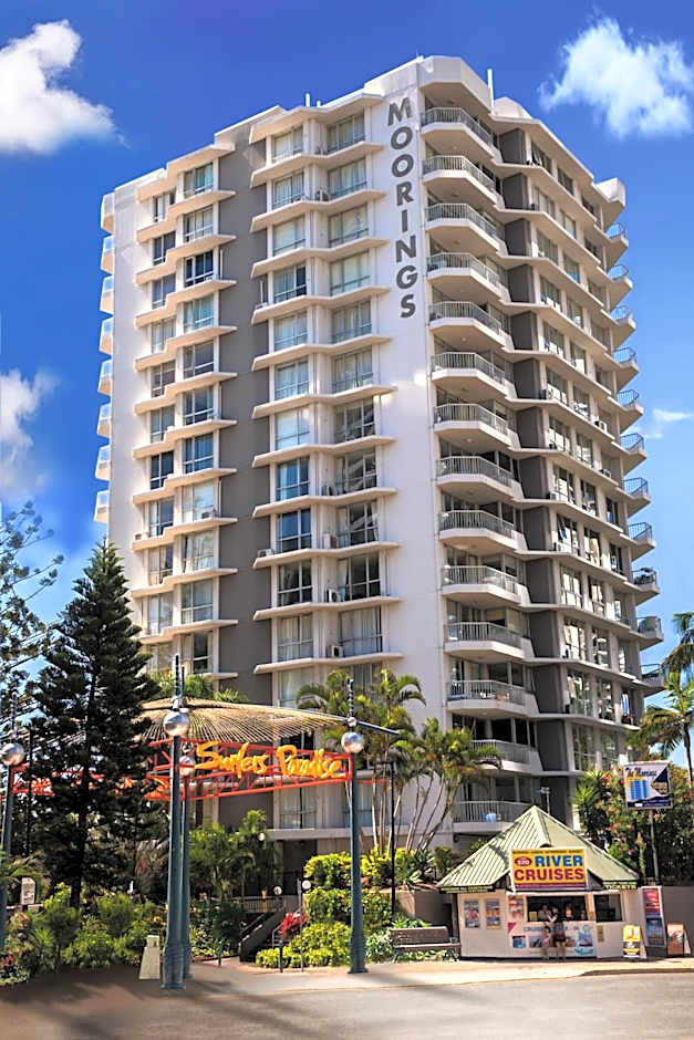 Moorings On Cavill Surfers Paradise