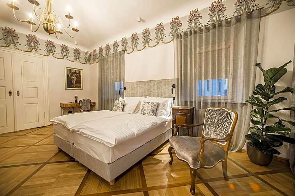 Hotel Pok Garni