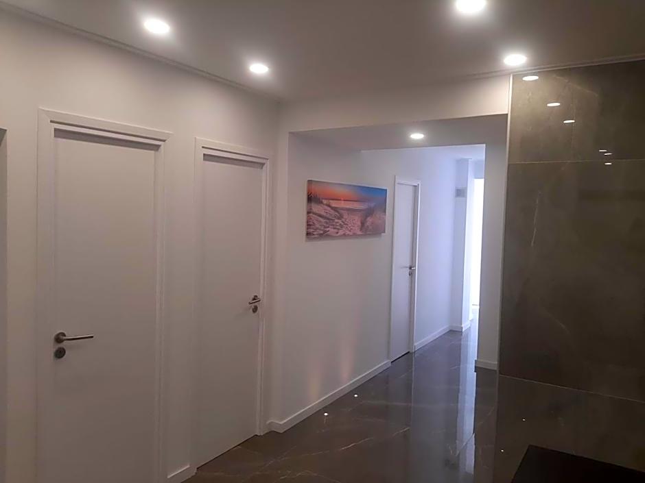 Plaza Caparica Hostel