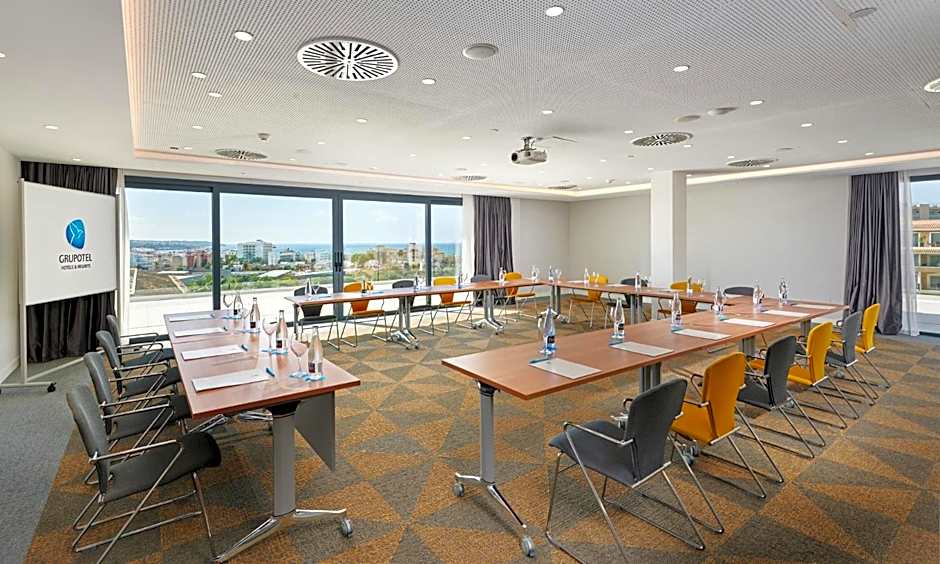 Grupotel Playa de Palma Suites & Spa