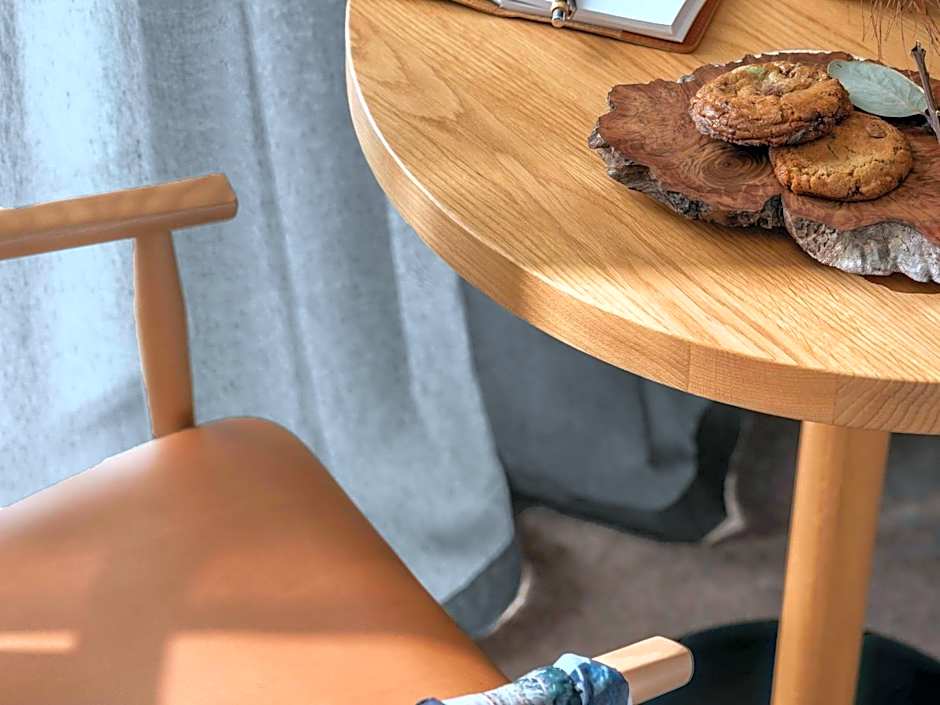 Wonil Hotel Perth, Handwritten Collection