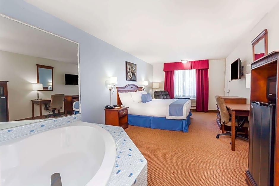 Days Inn by Wyndham Hampton