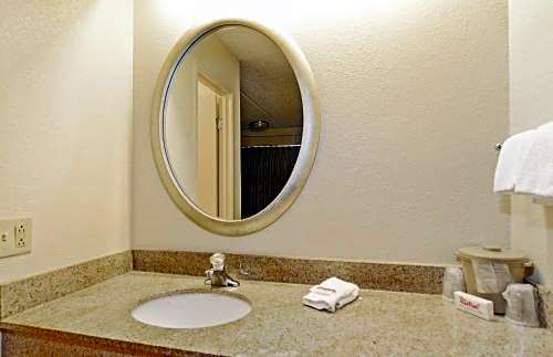 Red Roof Inn Akron