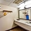 EverSpring Inn and Suites