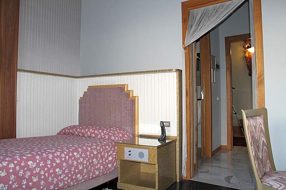 Hotel Costellazioni