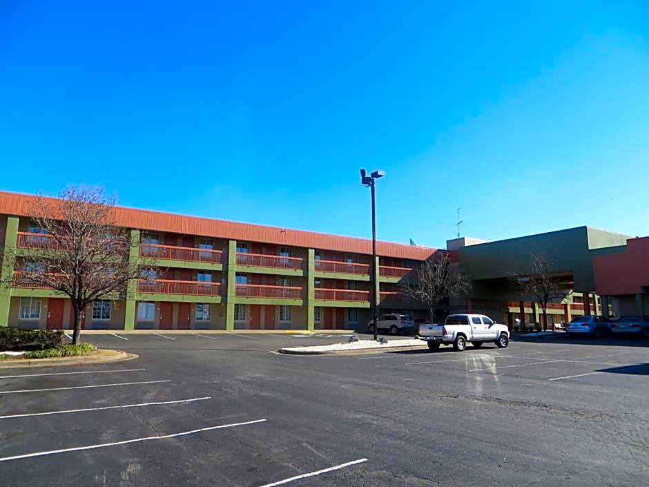 Super 8 by Wyndham Little Rock/Otter Creek