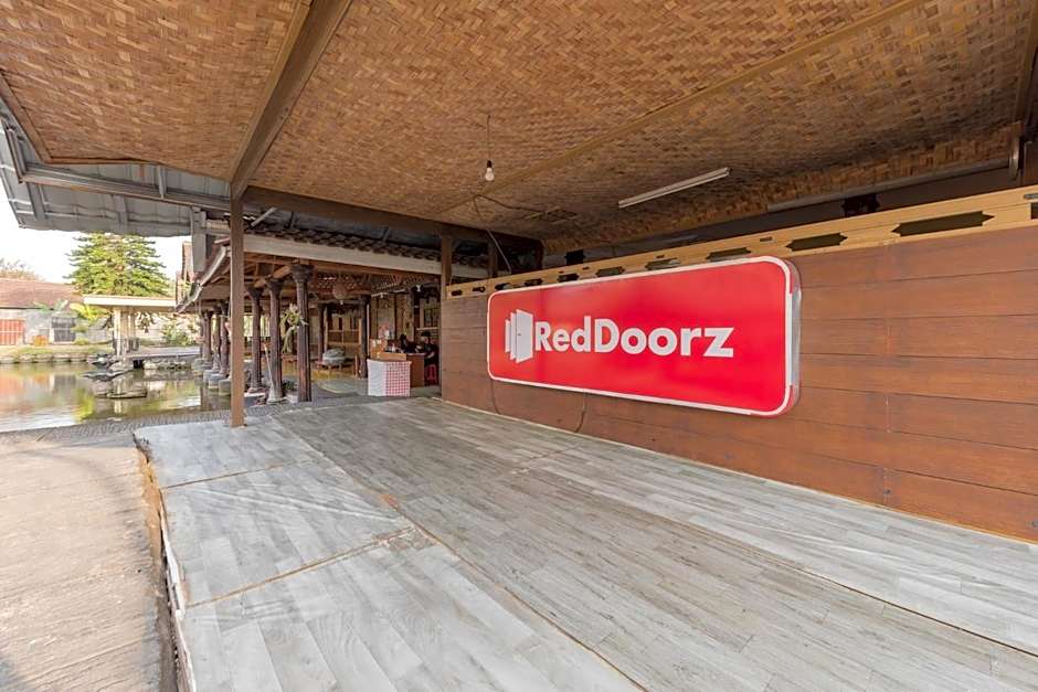 RedDoorz Syariah at Bumi Eyang Enin Homestay Tasikmalaya