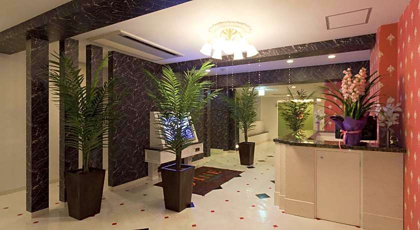 Hotel Fine Garden Suzuka - Free Parking