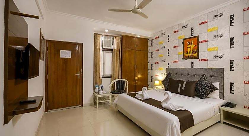 Silver Leaf Noida Hotel