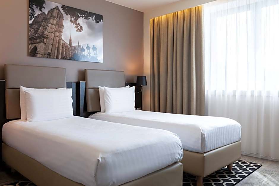 AC Hotel by Marriott Paris Porte Maillot