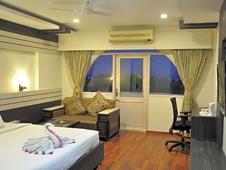 Super Deluxe Room with Sea View